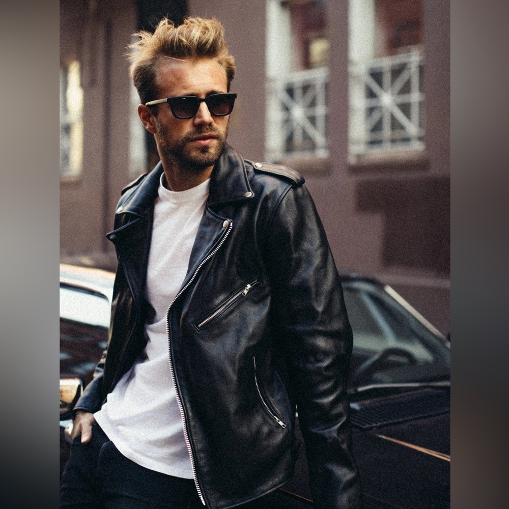 Understated Men’s Leather Easy Rider Jacket Size Medium